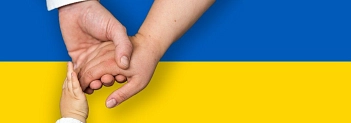 Ukraine Flagge und Hände © Pixabay